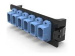 Fiberoptisk adapterplatta